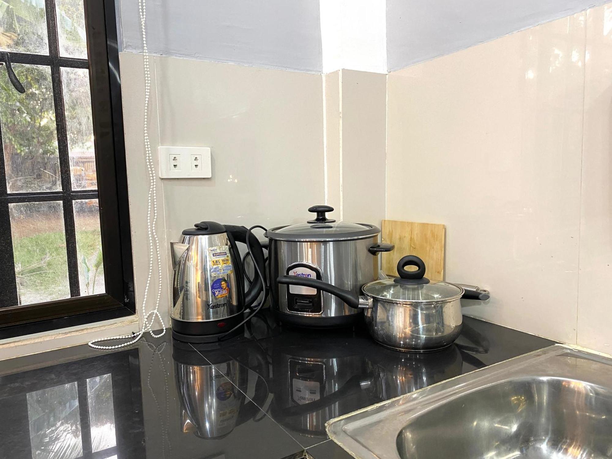 Can Accommodate Up To 10 Guest Near Virac Airport Exterior foto