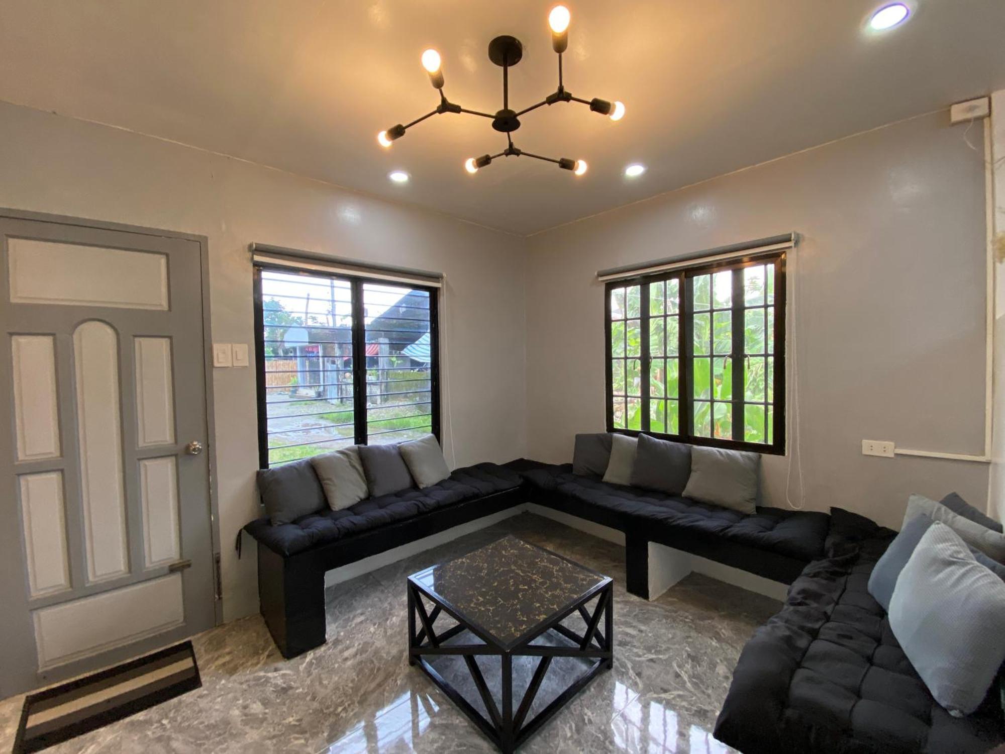 Can Accommodate Up To 10 Guest Near Virac Airport Exterior foto